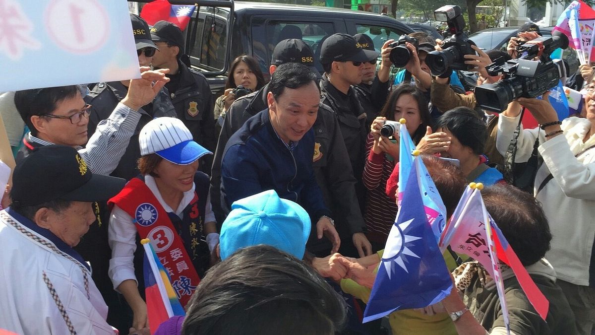 朱立倫台南車隊拜票 懇請鄉親支持台南女婿 朱立倫台南車隊拜票 懇請鄉親支持台南女婿