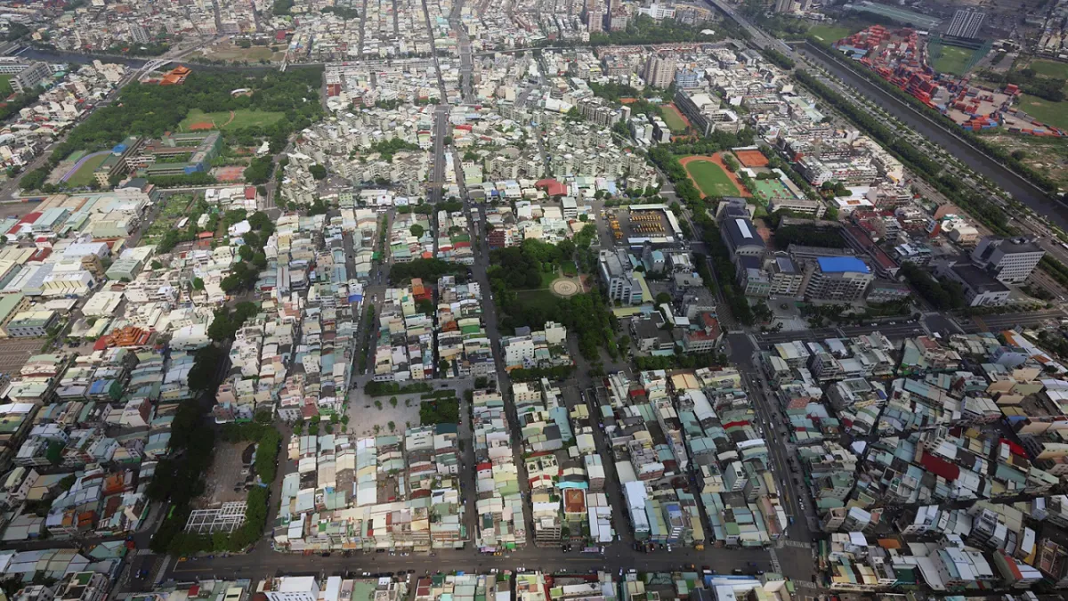 高市專案檢討提升建蔽率-草衙空拍。(圖/都發局提供)