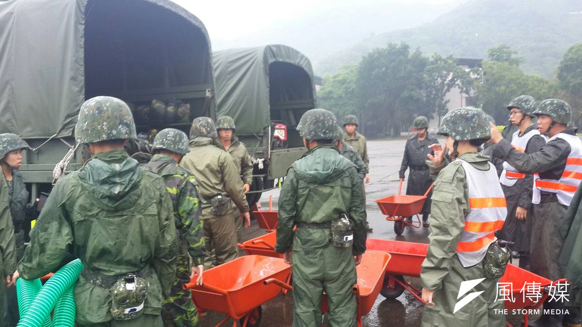 因應尼莎颱風,234旅整裝待發。(王孝仁攝) 因應尼莎颱風,234旅整裝待發。(王孝仁攝)