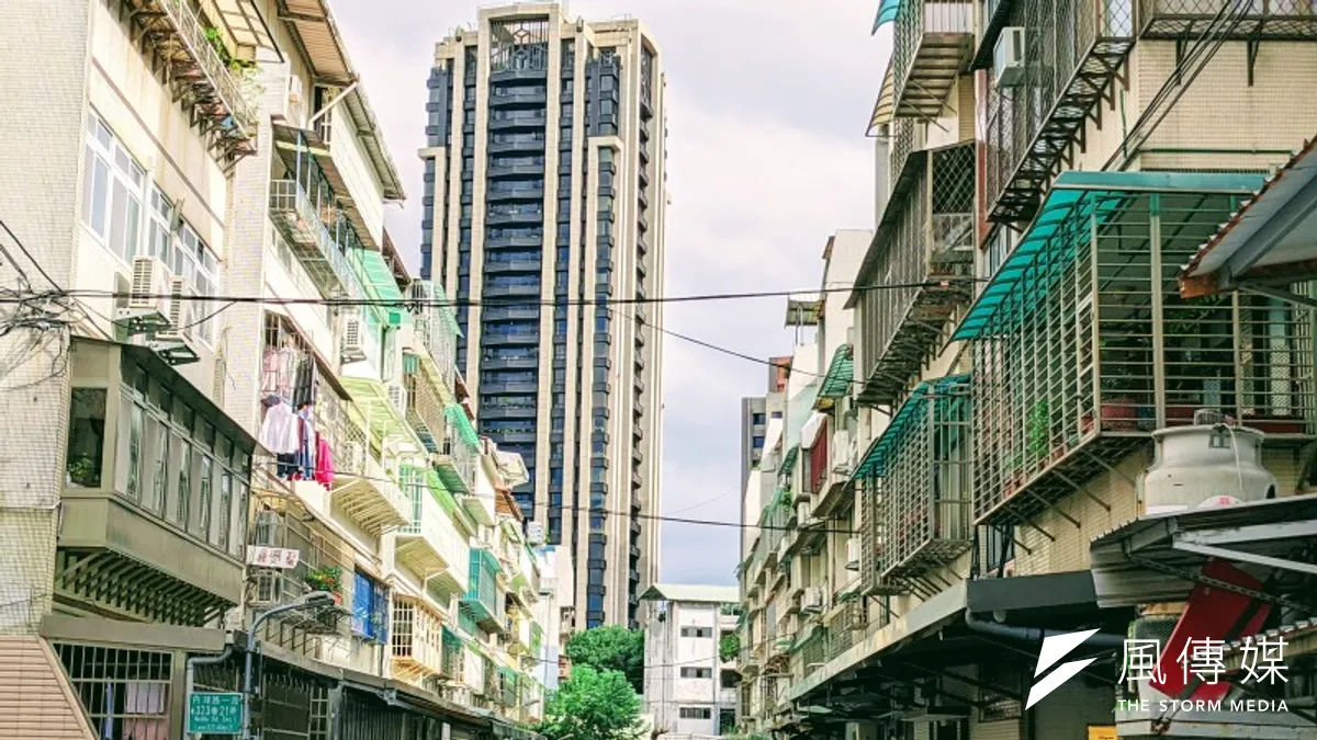 許多首購族買下才發現:公設比灌水、梯戶比擁擠、格局卡樑卡柱,學區與機能也不如廣告。其實「好房子」有跡可循,幾個關鍵指標決定保值與轉手。(資料照/洪煜勛攝) 許多首購族買下才發現:公設比灌水、梯戶比擁擠、格局卡樑卡柱,學區與機能也不如廣告。其實「好房子」有跡可循,幾個關鍵指標決定保值與轉手。(資料照/洪煜勛攝)