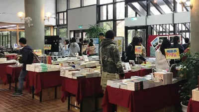 中原大學「一千零一頁」書展 推全人閱讀迎接新學期