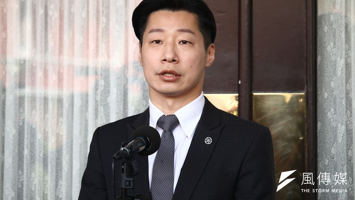 林昶佐(見圖)27日晚間宣布,已受黨主席賴清德推薦加入民進黨。幕僚透露,林昶佐選擇現在入黨,是有2個考量。(資料照,蔡親傑攝) 林昶佐(見圖)27日晚間宣布,已受黨主席賴清德推薦加入民進黨。幕僚透露,林昶佐選擇現在入黨,是有2個考量。(資料照,蔡親傑攝)