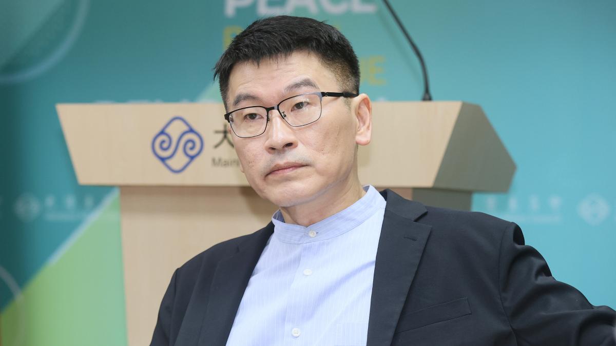 陸委會準備出重手?梁文傑點名國民黨副主席張榮恭是「稱職的演員」:跑遍統戰活動無役不與