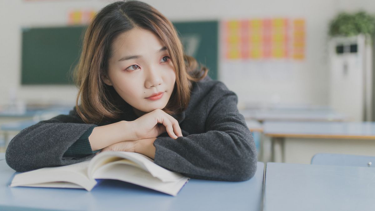 分心讓你無法達成目標。分心可以是任何行為,這個行為會讓你遠離你真正想要的東西。(示意圖/取自unsplash) 分心讓你無法達成目標。分心可以是任何行為,這個行為會讓你遠離你真正想要的東西。(示意圖/取自unsplash)