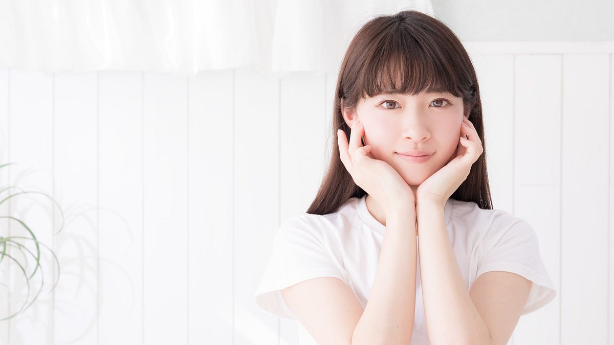 中醫師提醒,中醫講究中庸之道,適當吹冷氣,有助於改善不適,但過度依賴冷氣,不但無助平息體內燥火,更可能加劇不適反應發生。(示意圖非本人/pakutaso) 中醫師提醒,中醫講究中庸之道,適當吹冷氣,有助於改善不適,但過度依賴冷氣,不但無助平息體內燥火,更可能加劇不適反應發生。(示意圖非本人/pakutaso)