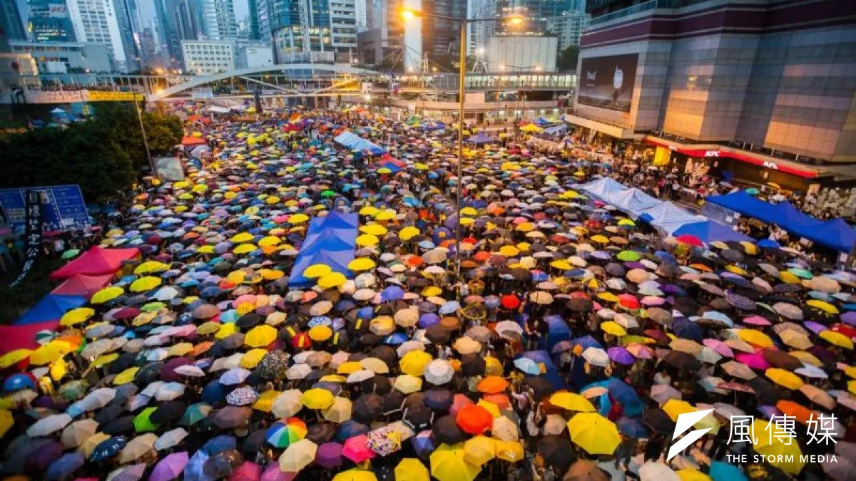 金鐘佔領人士的傘陣。