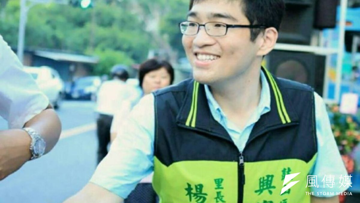 民進黨高雄市里長聯誼會總幹事楊孟凡批評,高雄從沒有一個政治人物會拿遊民同胞的苦難作為自己選舉的工具,韓國瑜是第一個。(圖/徐炳文攝) 民進黨高雄市里長聯誼會總幹事楊孟凡批評,高雄從沒有一個政治人物會拿遊民同胞的苦難作為自己選舉的工具,韓國瑜是第一個。(圖/徐炳文攝)