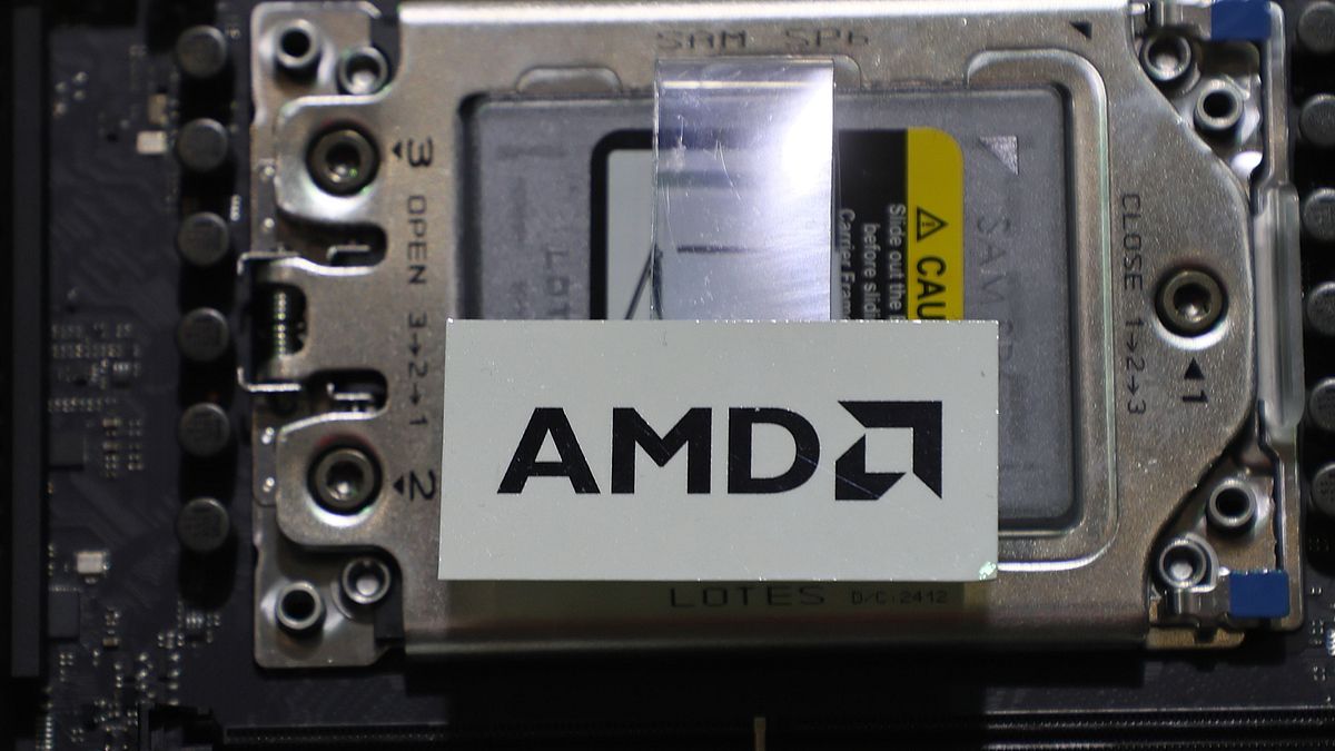 黃仁勳不開心!輝達在中國市占率慘掛零 AMD卻意外獲准出口「這款AI晶片」