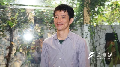 導演徐漢強出席4日電影《返校》媒體聯訪,表示要傳達的是非常普世、台灣該知道的價值,就是要呼籲大家珍惜自由。(盧逸峰攝)