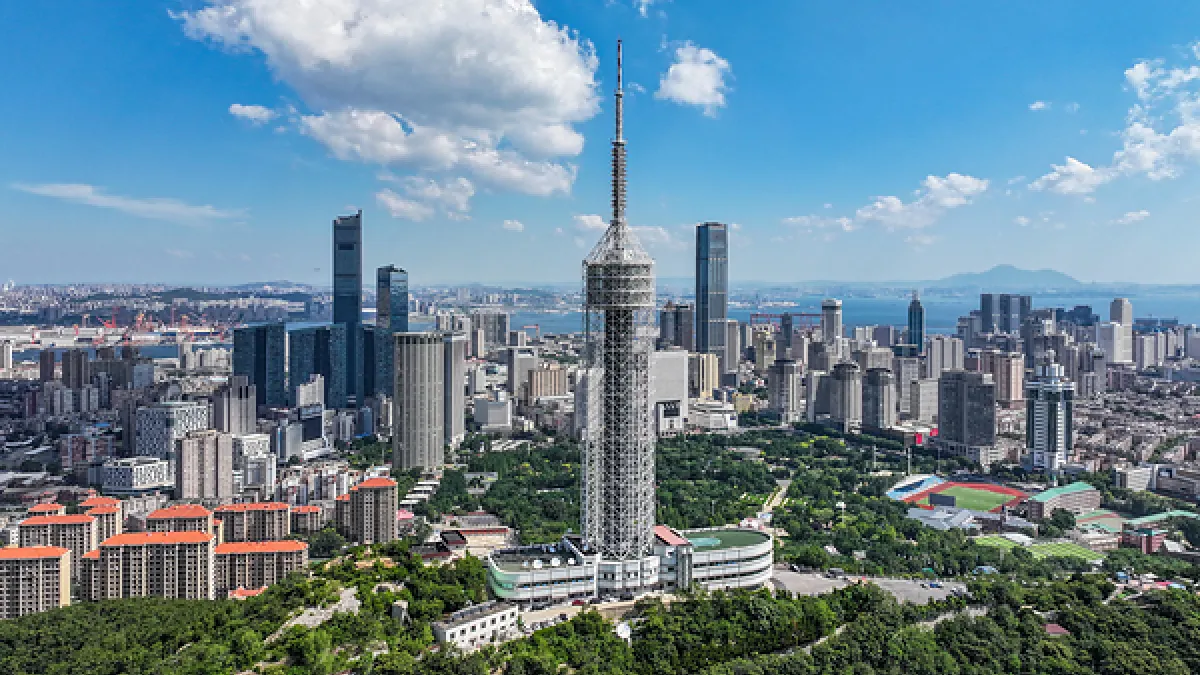 Summer Davos spotlight falls on host city Dalian's economic rise