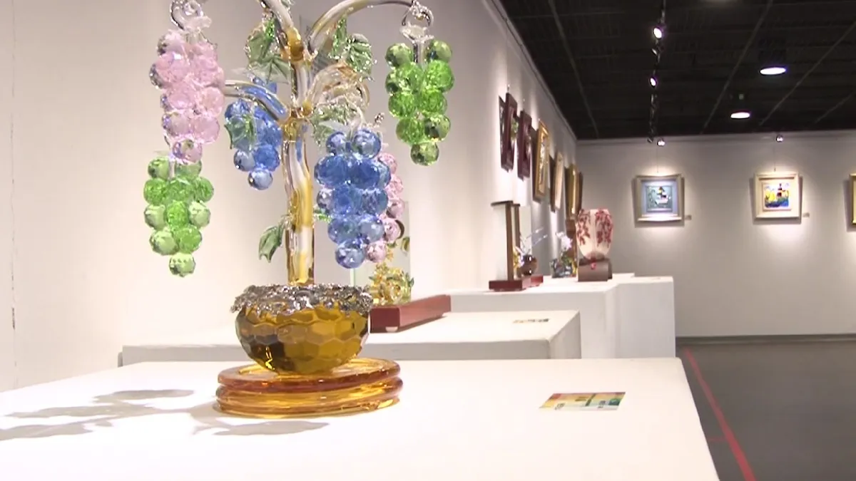竹塹玻璃跨縣展出 傳承百年藝術工藝