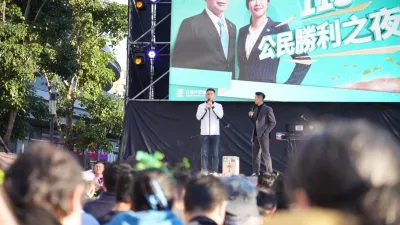 柯文哲總統得票排老三,但年輕選民的支持却是三黨之冠。(民眾黨提供)