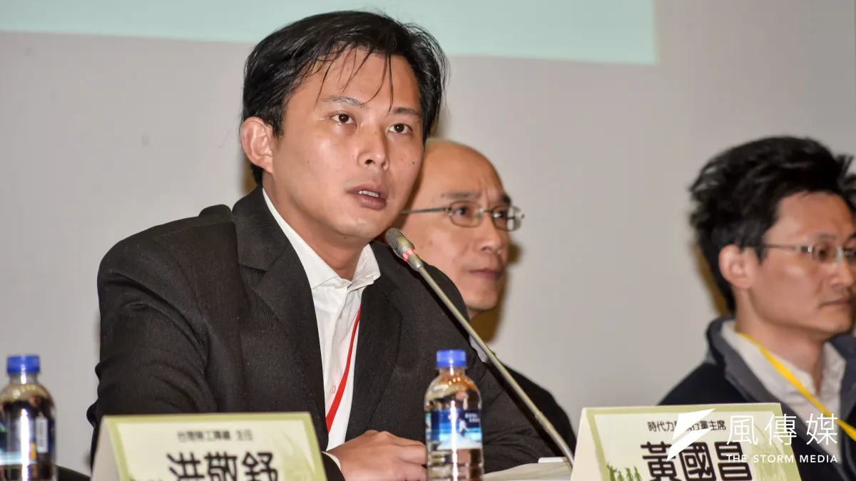 對於歐巴馬日前提到台灣人民不會宣布獨立,黃國昌18日表示,歐巴馬的思想可能還留在40、50年前,美國宣布一中政策的階段,與現在台灣人民認知有一大段差距。(甘岱民攝)