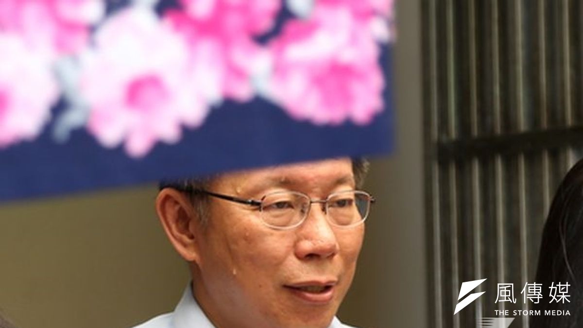 無黨籍台北市長參選人柯文哲汗流浹背跑選舉,卻得不斷面對MG149帳戶的爭議。(吳逸驊攝) 無黨籍台北市長參選人柯文哲汗流浹背跑選舉,卻得不斷面對MG149帳戶的爭議。(吳逸驊攝)