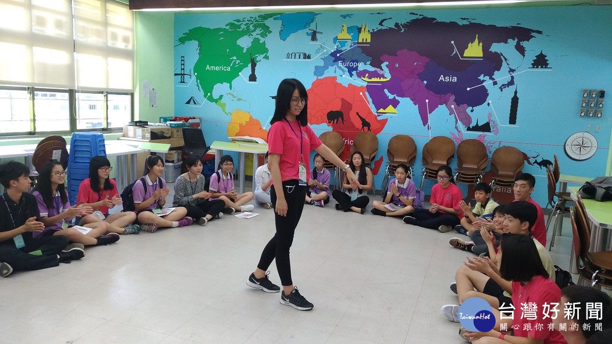 加拿大高中生來台交流 讓學生說英語拓展國際視野 加拿大高中生來台交流 讓學生說英語拓展國際視野