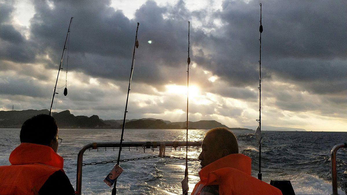深澳鐵道自行車將於7月至9月間加碼推出夜間營運時段,並結合沿線光隧道的嶄新情人節主題、浪漫燈飾光環境,為大家帶來羅曼蒂克的夏夜騎乘體驗。(圖/新北市觀旅局提供) 深澳鐵道自行車將於7月至9月間加碼推出夜間營運時段,並結合沿線光隧道的嶄新情人節主題、浪漫燈飾光環境,為大家帶來羅曼蒂克的夏夜騎乘體驗。(圖/新北市觀旅局提供)