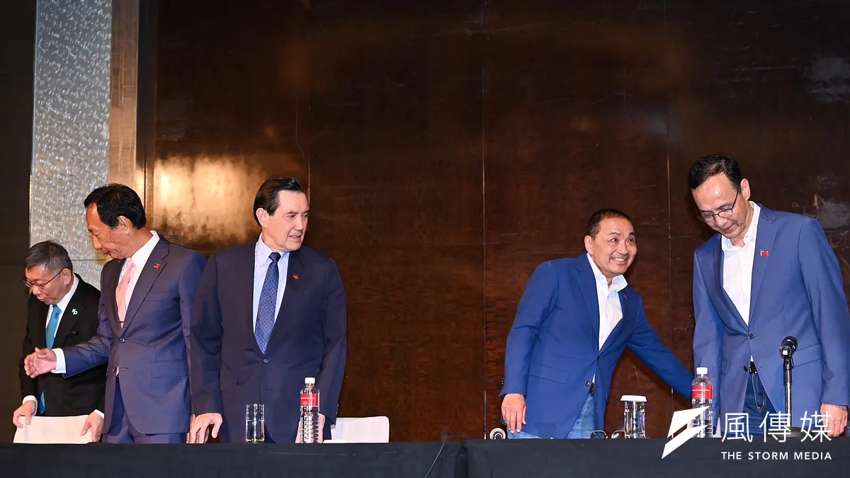 2023年11月23日,在民眾黨總統參選人柯文哲與國民黨總統參選人侯友宜雙重要求下,由鴻海創辦人郭台銘邀約雙方在君悅飯店會談。(陳昱凱攝)