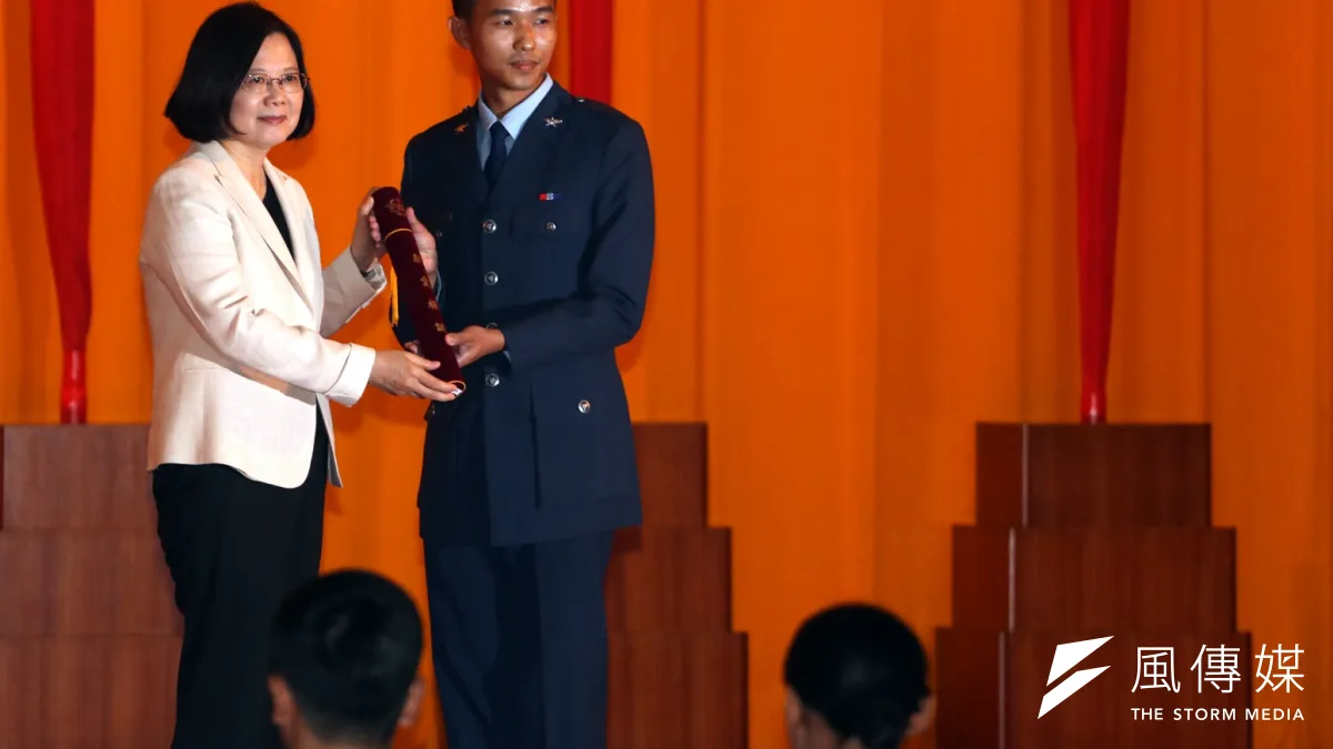總統蔡英文上午出席三軍六校院聯合畢業典禮。(蘇仲泓攝)