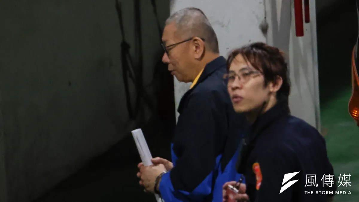 北檢偵辦京華城案及政治獻金案將在下月底前偵結,今第9度提訊柯文哲(左)加強偵訊案情細節。(資料照,顏麟宇攝)