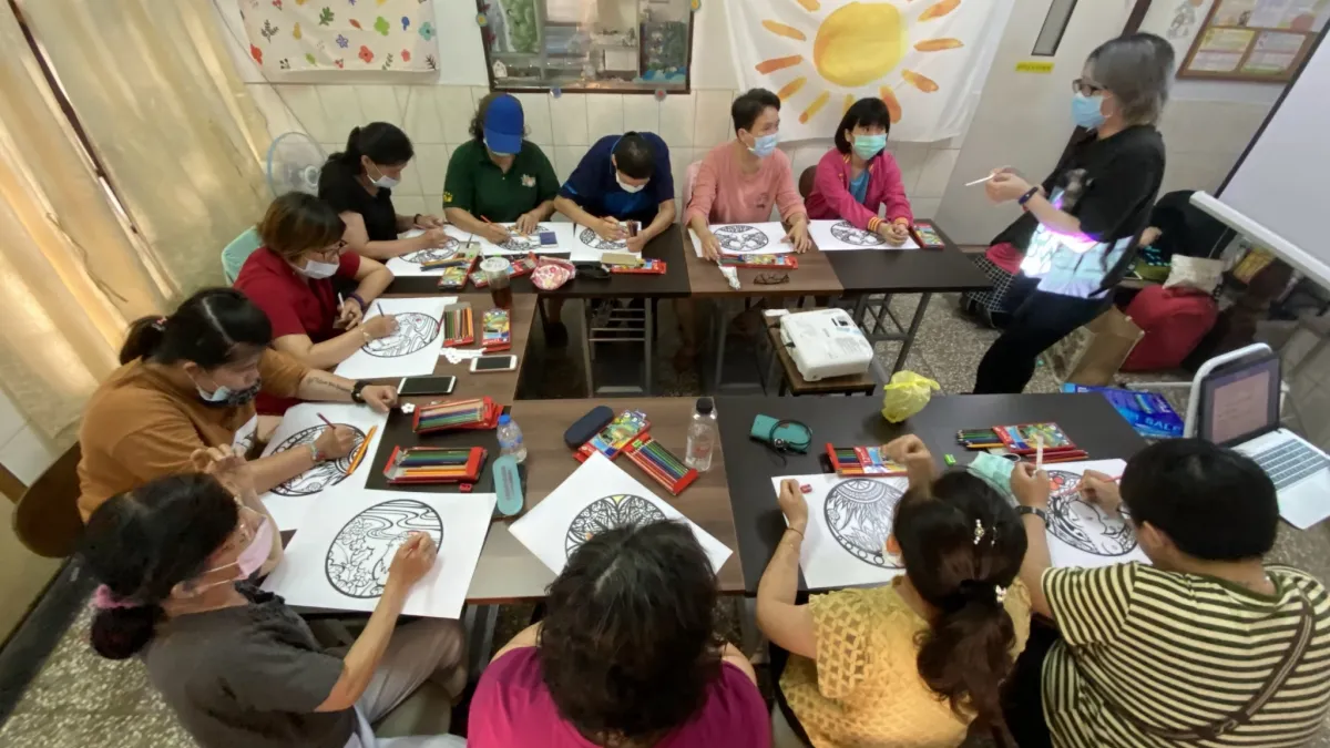屏東縣政府設立身心障礙者家庭照顧者服務據點,幫助民眾舒緩壓力。(圖/屏東縣政府提供)