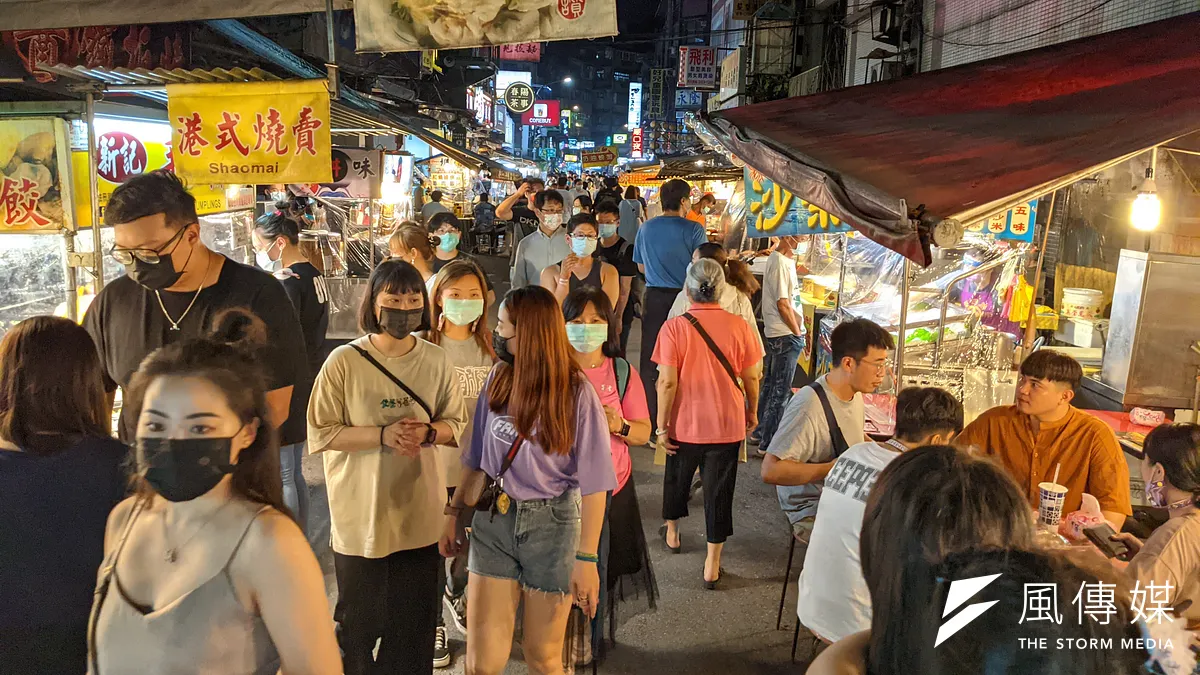 肉夾饃能在夜市買到。(資料照/顏麟宇攝) 肉夾饃能在夜市買到。(資料照/顏麟宇攝)