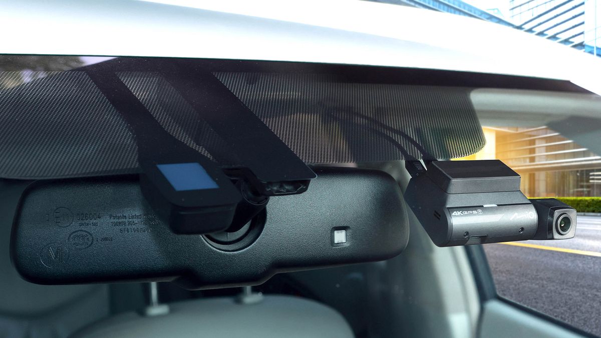 Mio MiVue 955WD(955W+E60)真˙前4K+後2K WIFI GPS行車記錄器。(圖片提供/ Mio) Mio MiVue 955WD(955W+E60)真˙前4K+後2K WIFI GPS行車記錄器。(圖片提供/ Mio)