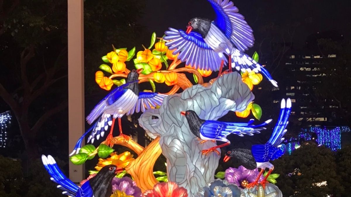 法務部矯正署臺中監獄以「喜上眉梢,柿柿如意,花開富貴」作品,奪下燈王寶座。(圖/臺北市政府教育局提供) 法務部矯正署臺中監獄以「喜上眉梢,柿柿如意,花開富貴」作品,奪下燈王寶座。(圖/臺北市政府教育局提供)