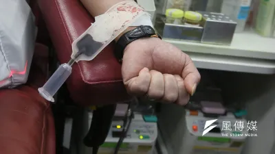 台北捐血中心今(6)日發出「血庫荒」警報,因為該中心全血平均庫存量僅剩4天,其中又以O型3.3天、B型4天最吃緊。示意圖。(資料照,柯承惠攝)