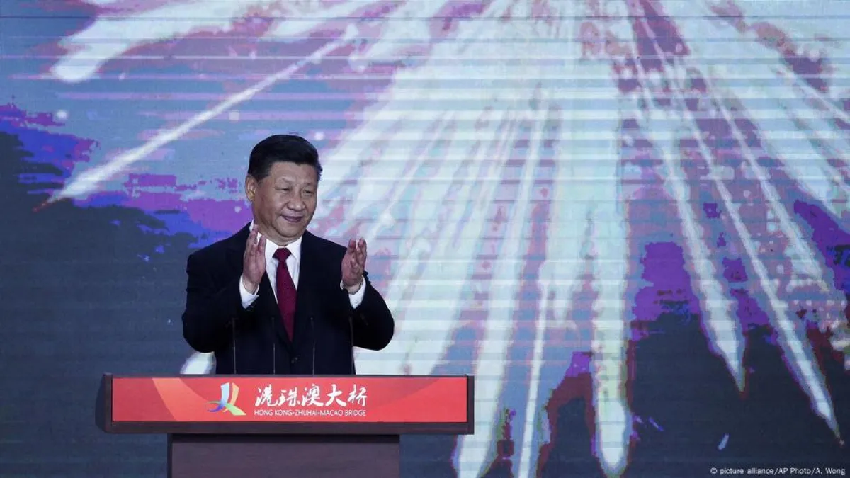 2018年10月23日上午,港珠澳大橋開通儀式在廣東珠海舉行。習近平出席儀式並宣布大橋正式開通。(AP)