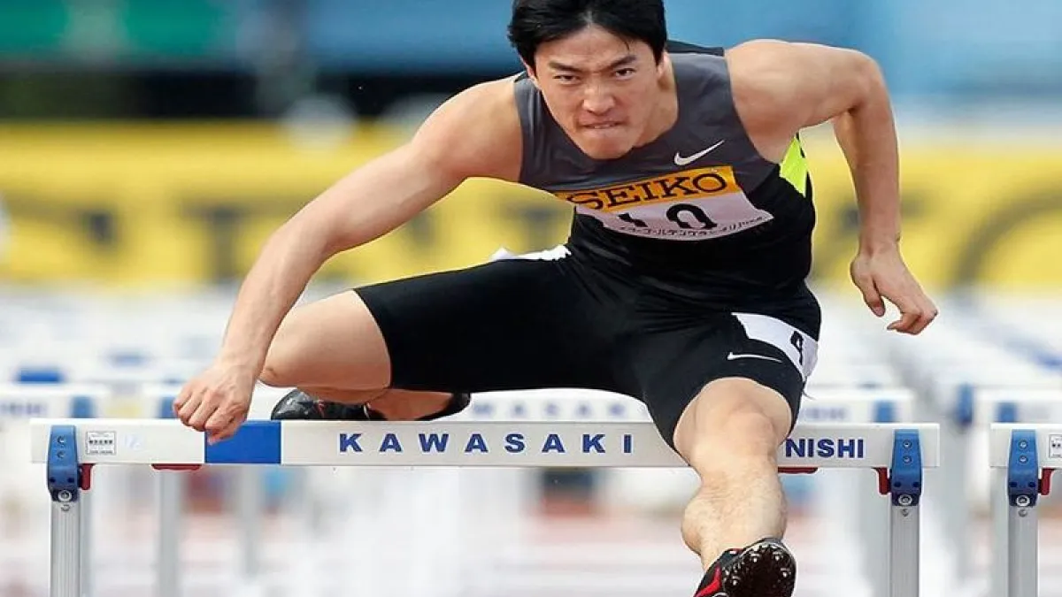 中國什麼時候才能跑到「終點」?(圖為中國跑得最快的人─劉翔。新華社)