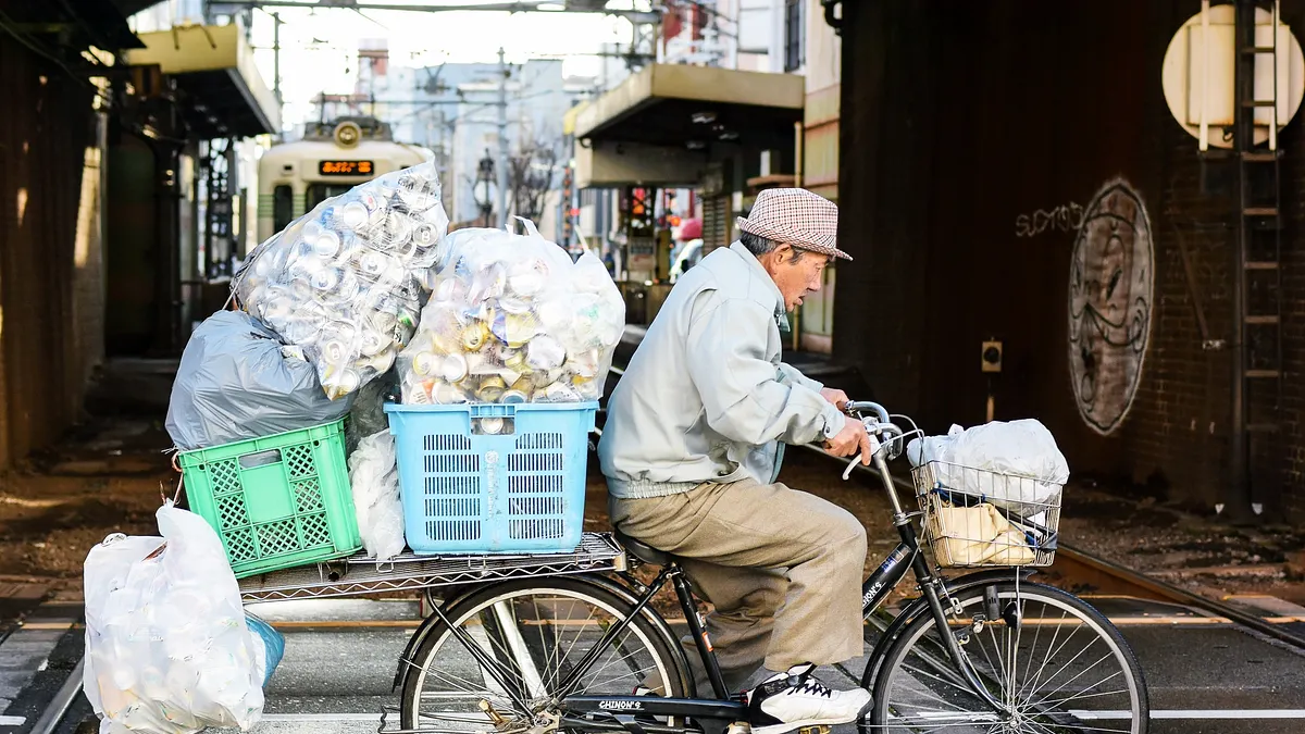 大多數的無家者們,都曾經有份「正正當當」、「腳踏實地」的工作...(示意圖/m-louis@flickr) 大多數的無家者們,都曾經有份「正正當當」、「腳踏實地」的工作...(示意圖/m-louis@flickr)