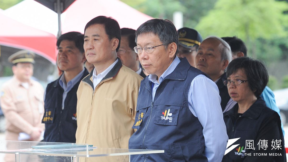 2018新北市長選戰,台北市副市長陳景峻已決定爭取民進黨黨內徵召,而市長柯文哲也有意聯合競選、借將操盤。圖為柯文哲與陳景峻(左)。(資料照,林俊耀攝) 2018新北市長選戰,台北市副市長陳景峻已決定爭取民進黨黨內徵召,而市長柯文哲也有意聯合競選、借將操盤。圖為柯文哲與陳景峻(左)。(資料照,林俊耀攝)