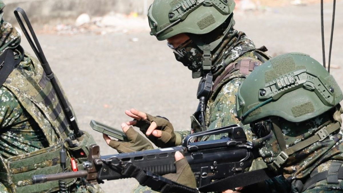 國軍志願役士兵的編現比,從110年底的91.84%,雪崩式下降至今年6月底的63.35%。(資料照,張曜麟攝) 國軍志願役士兵的編現比,從110年底的91.84%,雪崩式下降至今年6月底的63.35%。(資料照,張曜麟攝)