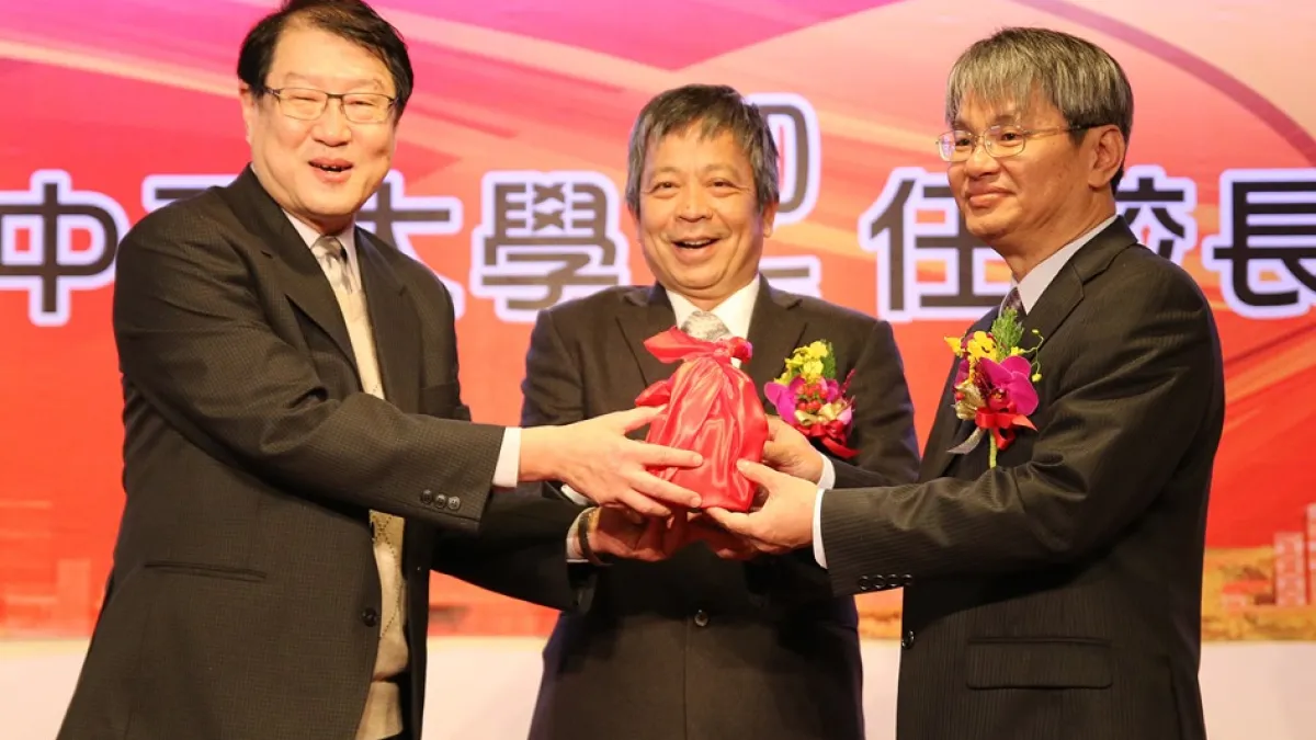 有齒輪之父之稱 中正大學第八任校長馮展華走馬上任