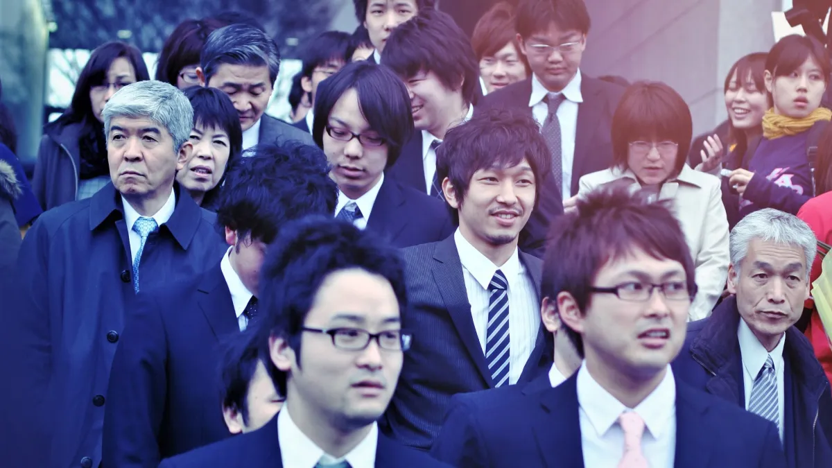 以2018年數據來看,日本的帶薪休假率只達到50%。為何日本上班族都不敢把假休完、甚至不敢休假呢?(圖/Azlan DuPree@flickr)