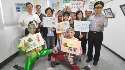 大甲媽遶境,彰化縣推出「遶境彰三瘋 回收減量保平安」活動。(圖/彰化縣政府提供)
