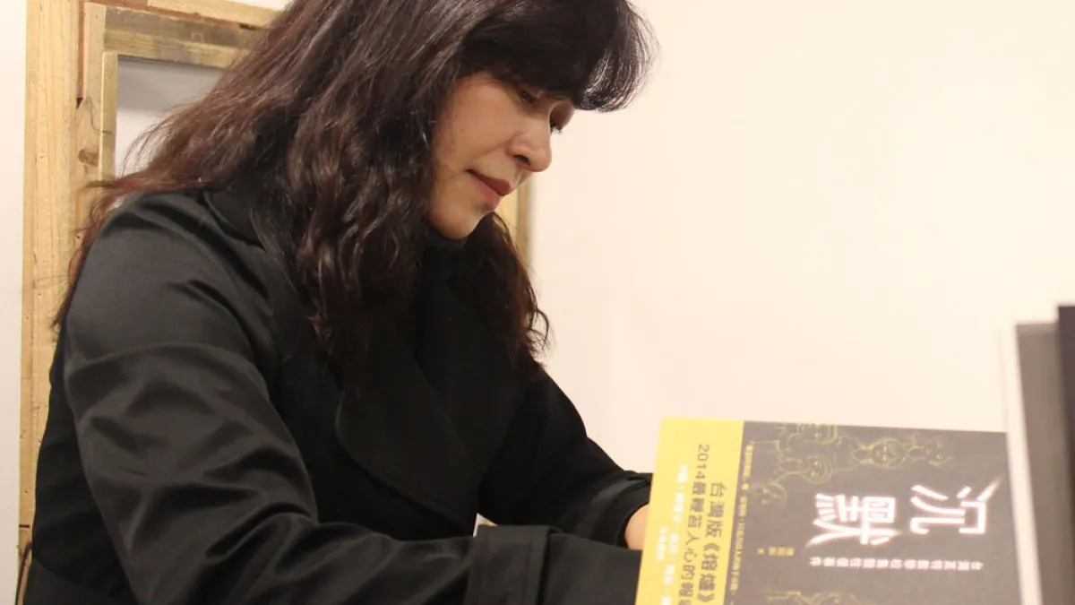 陳昭如在書中不渲染情緒、不宣示立場。(陳昭如提供)