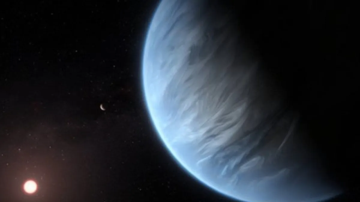 科學家今天透露,他們首度在太陽系外一個行星的大氣中發現有水分存在。(圖/維基百科)