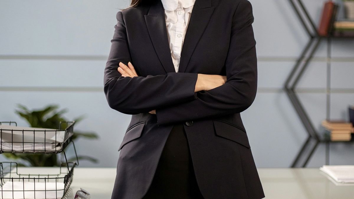 因假造學歷遭判刑的前逢甲大學教授陳杏圓,近期試圖應聘台灣大學生物機電工程系教職遭識破。(示意圖,非當事人/取自pexels免費圖庫) 因假造學歷遭判刑的前逢甲大學教授陳杏圓,近期試圖應聘台灣大學生物機電工程系教職遭識破。(示意圖,非當事人/取自pexels免費圖庫)