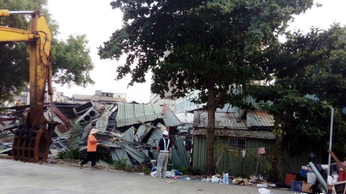 調查報導/拆掉鐵皮屋 是正義還是利益? 調查報導/拆掉鐵皮屋 是正義還是利益?