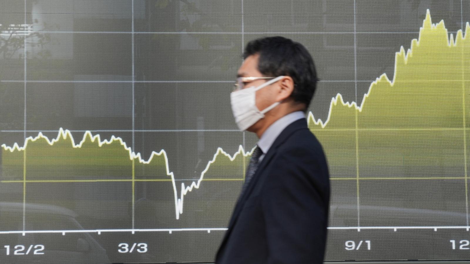 挺過世界大戰、經濟泡沫,卻仍難逃時代巨浪!日本百年老店為何「集體消失」?