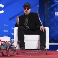 米テスラのイーロン・マスク最高経営責任者(CEO)はハイテクイベントに出席した際、テラファブ建設の理由について自ら説明した。(写真/AP通信) 米テスラのイーロン・マスク最高経営責任者(CEO)はハイテクイベントに出席した際、テラファブ建設の理由について自ら説明した。(写真/AP通信)
