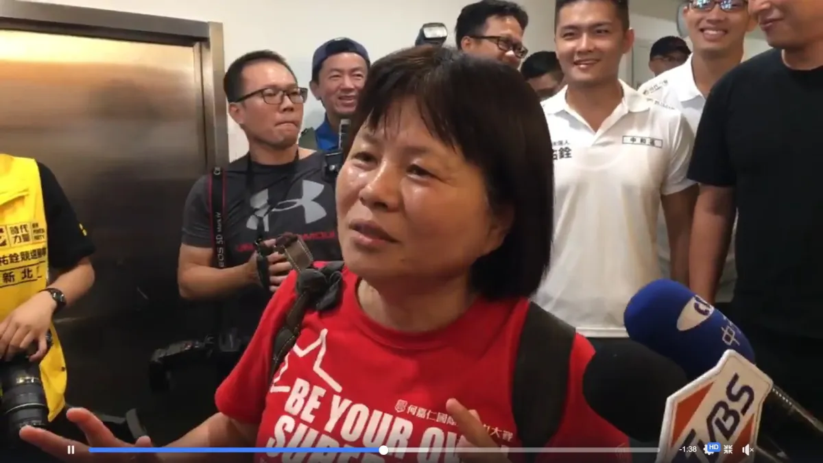 屏東縣議員蔣月惠爆紅。(張祐銓臉書)