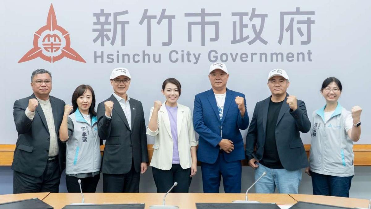竹市「城市棒球隊」成軍!高虹安授帽,陳瑞振正式接掌兵符