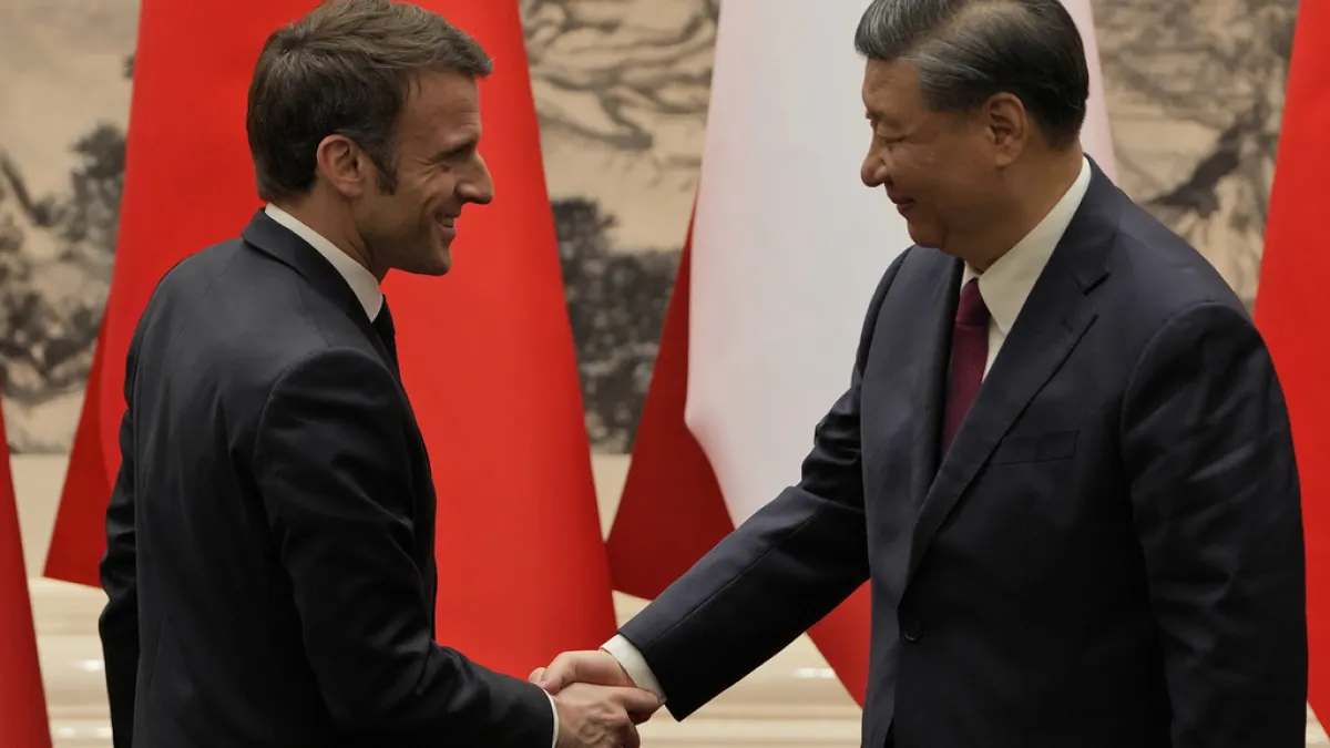 2023年4月,法國總統馬克宏訪問北京,會晤中國國家主席習近平。(美聯社)