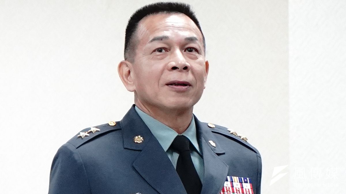 陳建義中將接任陸軍參謀長沒多久,就為基隆祥豐彈藥庫爆炸一事公開面對媒體。(資料照,張曜麟攝) 陳建義中將接任陸軍參謀長沒多久,就為基隆祥豐彈藥庫爆炸一事公開面對媒體。(資料照,張曜麟攝)