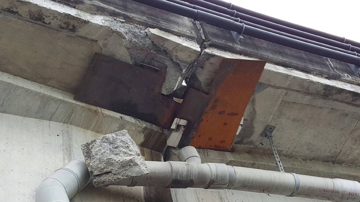 8年前水泥塊掉落嚇壞車震族 雲林系統匝道再出包掉石塊 8年前水泥塊掉落嚇壞車震族 雲林系統匝道再出包掉石塊