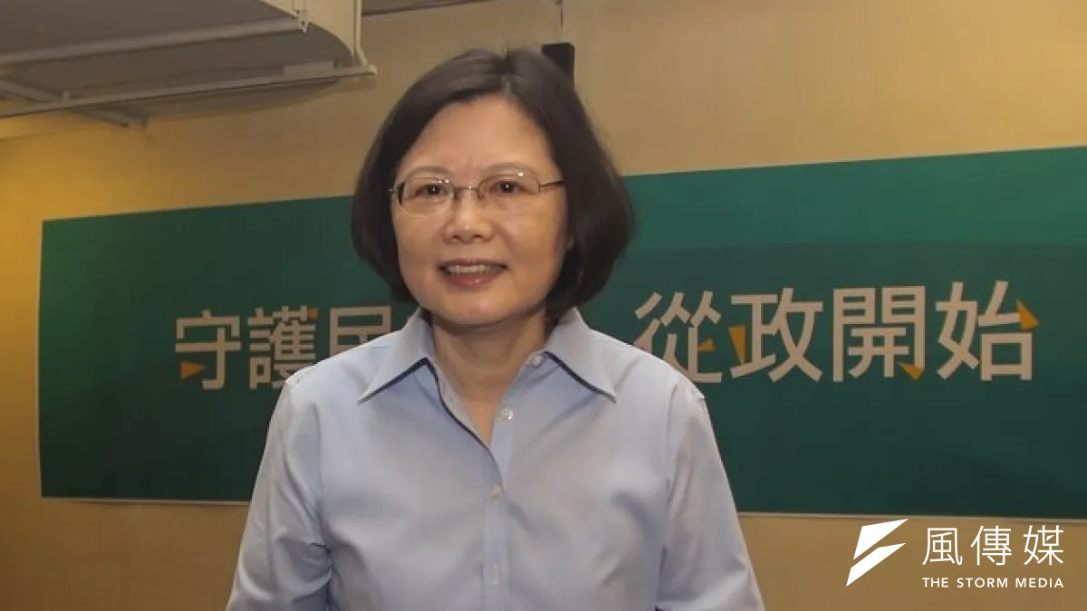 民進黨內部會議,對年底縣市長大選預估,至少10個縣市領先10個百分點,但民進黨黨主席蔡英文也提醒,不要過度樂觀。(資料照片,林韶安攝)