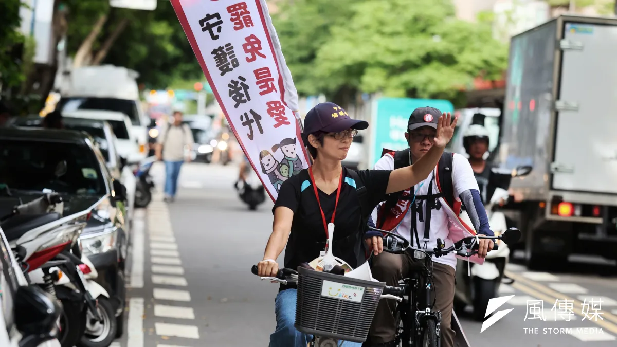 罷免團體與反罷免團體在街頭各自努力衝刺。(資料照,柯承惠攝)