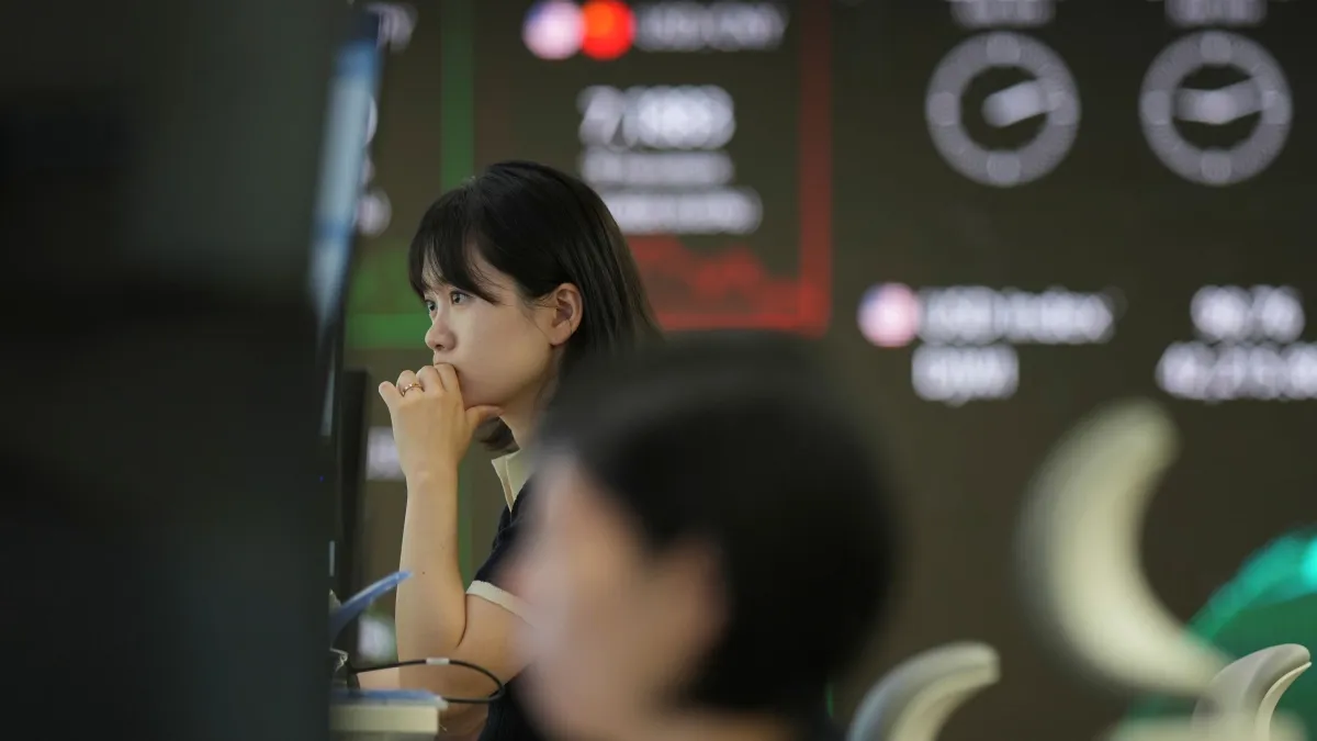 全球金融股此前受制於低利率環境及嚴格監管,以致股價表現落後,如今有望迎來產業復興。(美聯社)